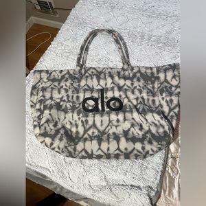 ALO YOGA XL canvas Shopper Tote